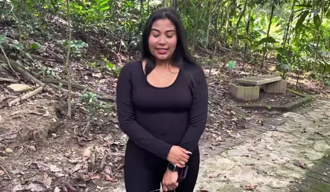 Public Park Blowjob: Spontaneous Outdoor Encounter