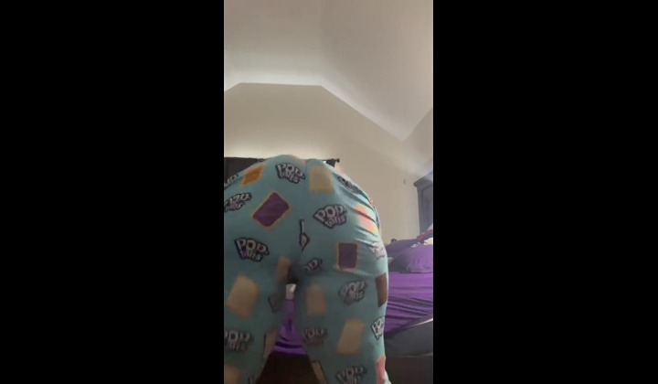 Real Couple in Bedroom – Homemade Sex Tape