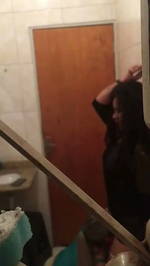 Spy Cam Caught in the Act – Real Moment